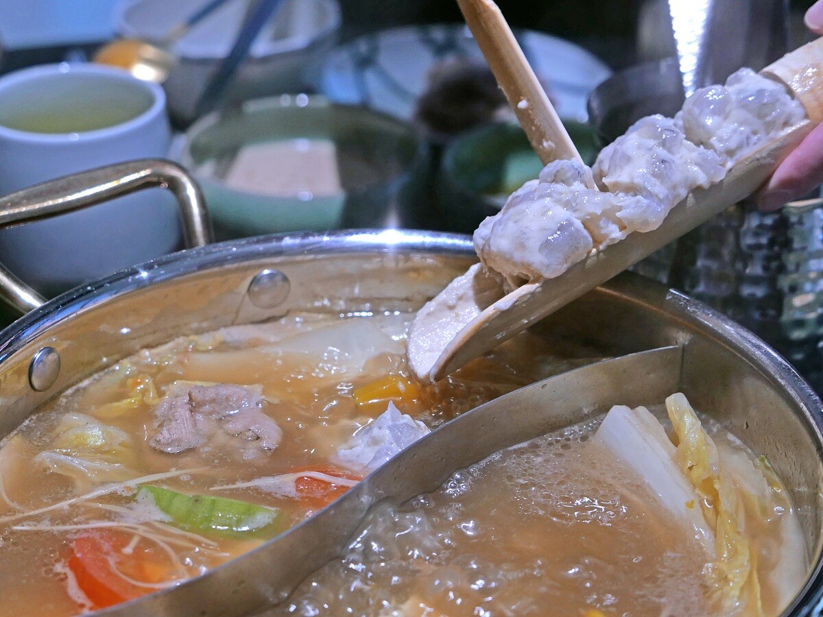 「特製鮮蝦滑」。