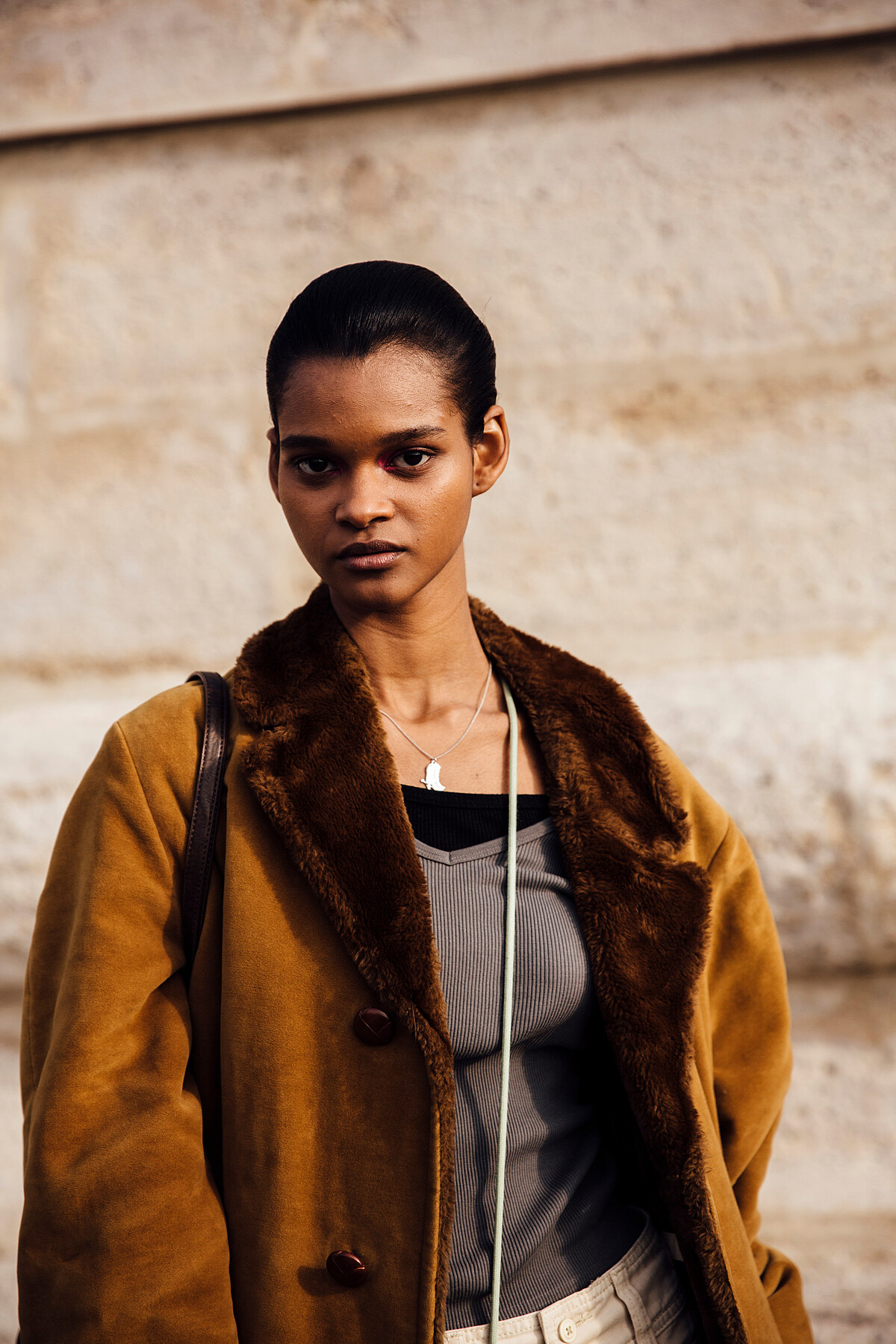 源自農村工作服的經典外套是今季秋冬穿搭的新寵。