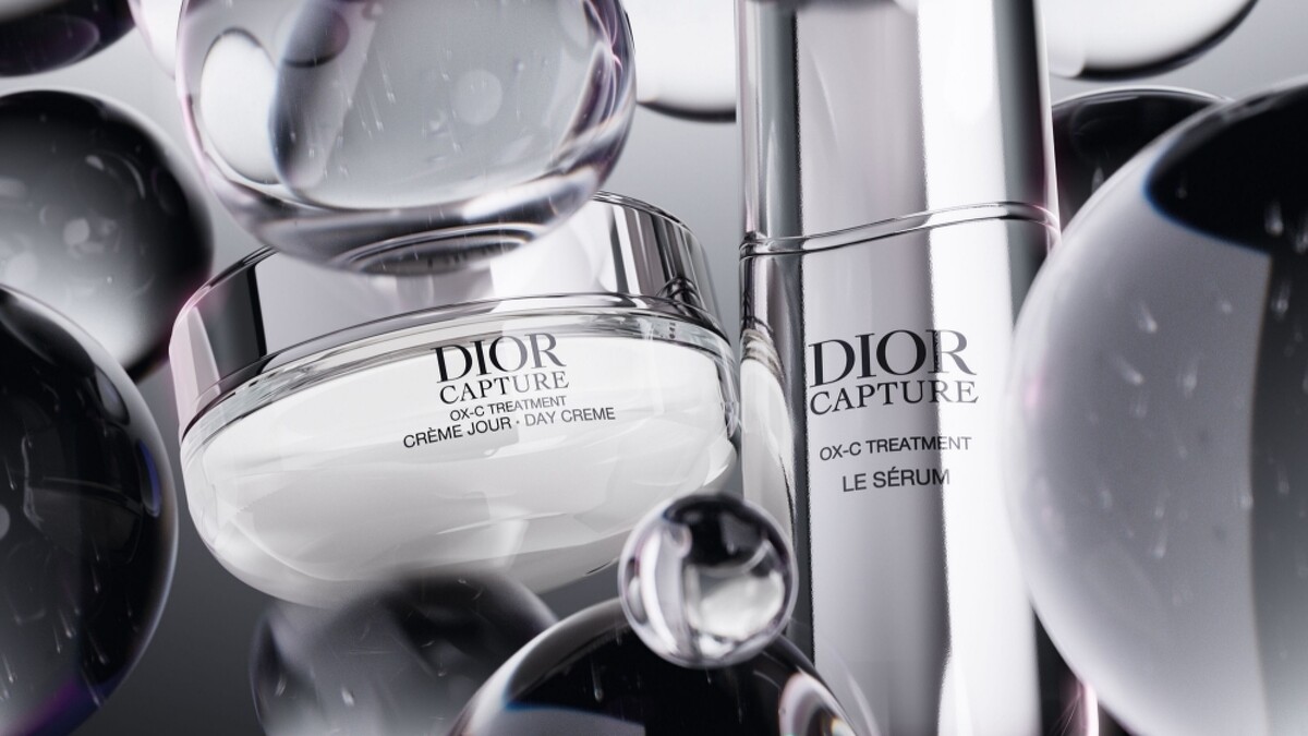 Dior迪奧逆時活氧膠原霜與逆時活氧膠原精華情境圖。