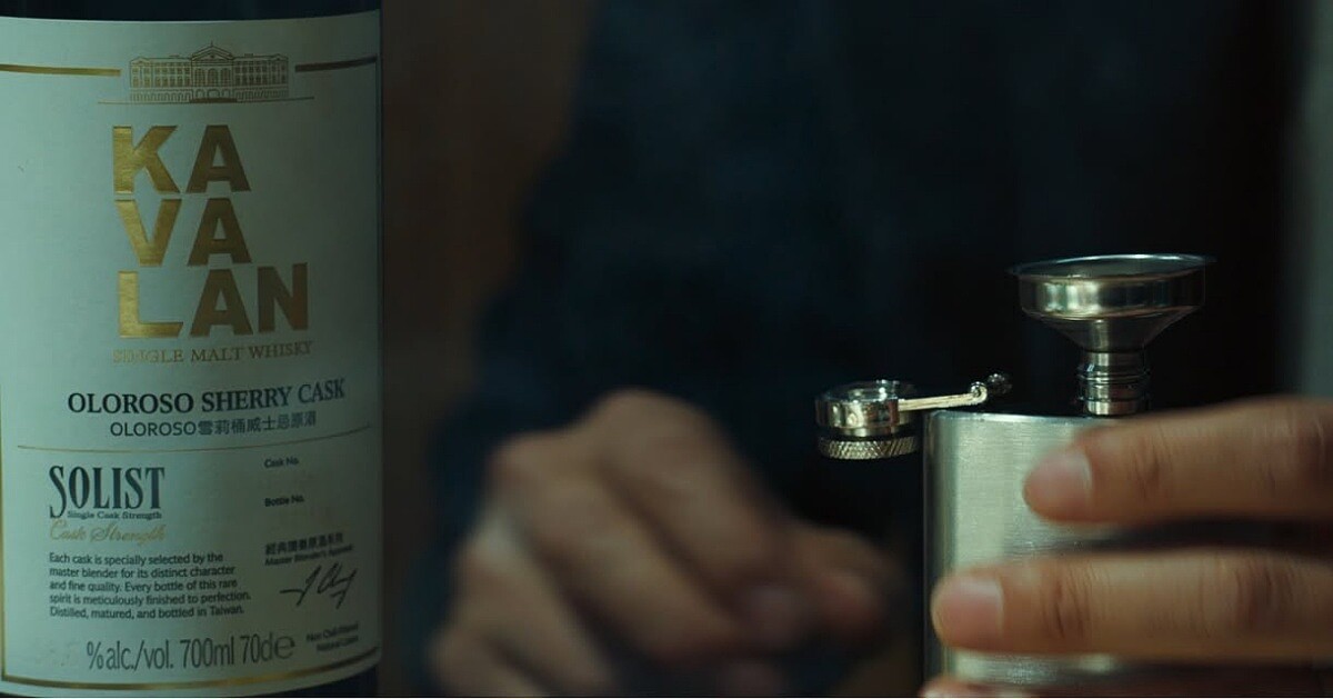 《分手的決心》中有多個「噶瑪蘭經典獨奏 Oloroso 雪莉桶威士忌原酒」特寫畫面。
