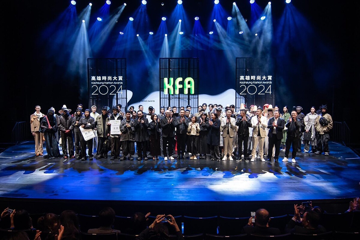 由高市青年局主辦的高雄時尚大賞，為新銳設計師的打造專屬育成競賽平台，開賽至今進入第五屆已獲眾多企業肯定與支持。