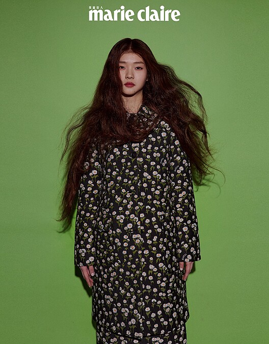 綠色印花長版外套，Gucci。