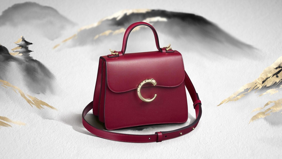 Panth&egrave;re C de Cartier美洲豹迷你手提袋。