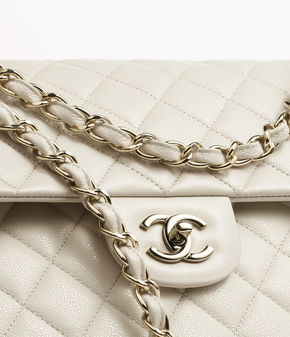 香奈兒CF包名列全球夢幻包款行列，是許多人此生必收的購買清單。