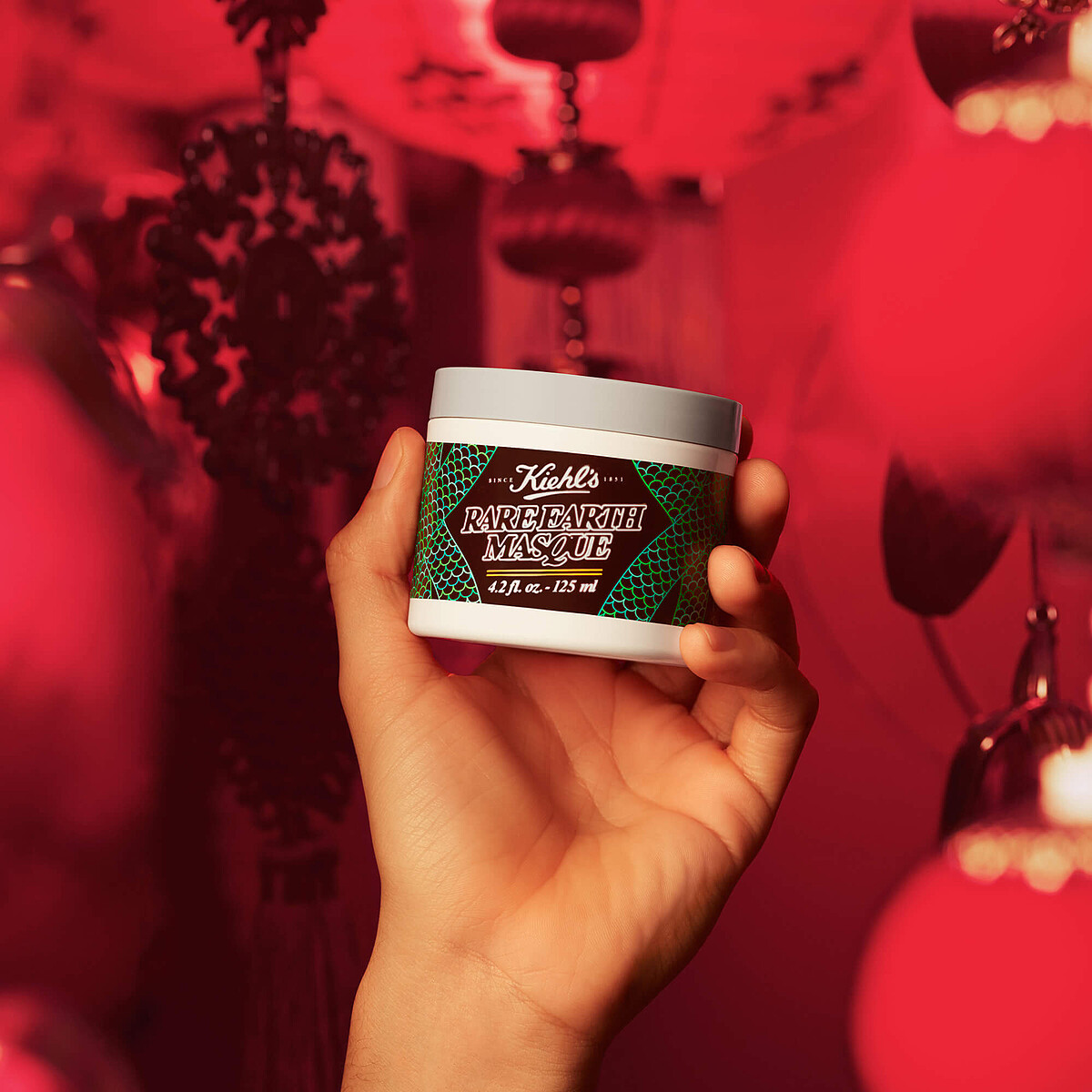 Kiehl&rsquo;s契爾氏亞馬遜白泥淨緻毛孔面膜125ml，NT1,450(Kiehl&rsquo;s契爾氏蝦皮官方商城限定販售)