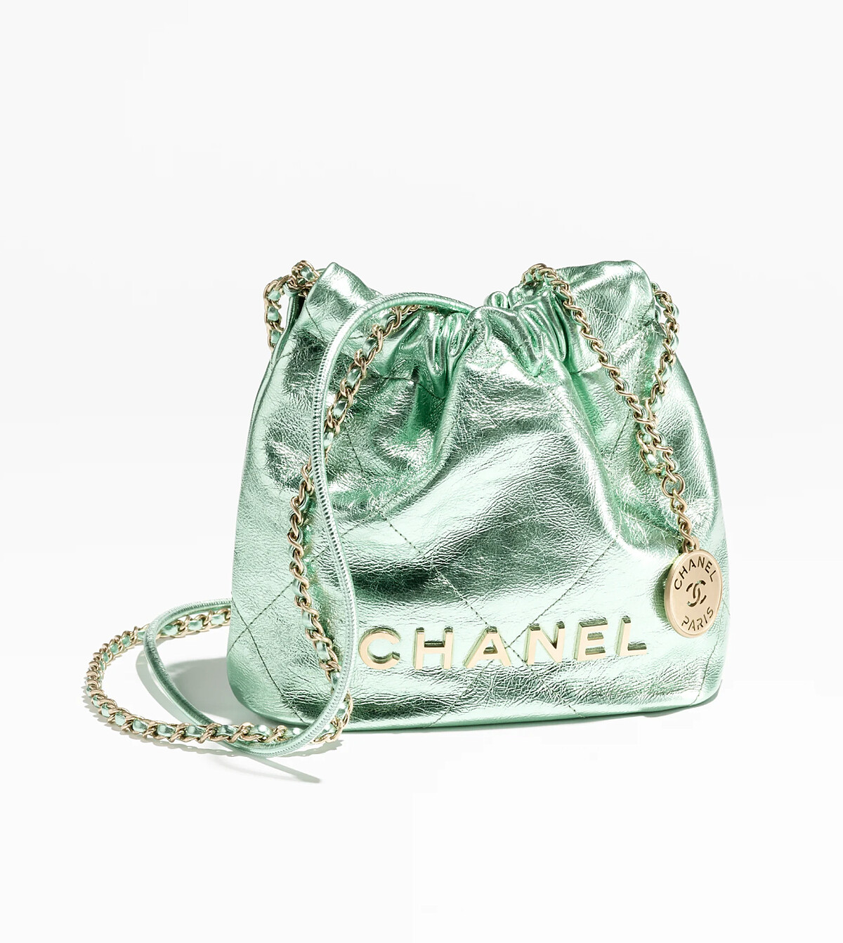 2024/25 Cruise度假系列的Chanel 22包款。