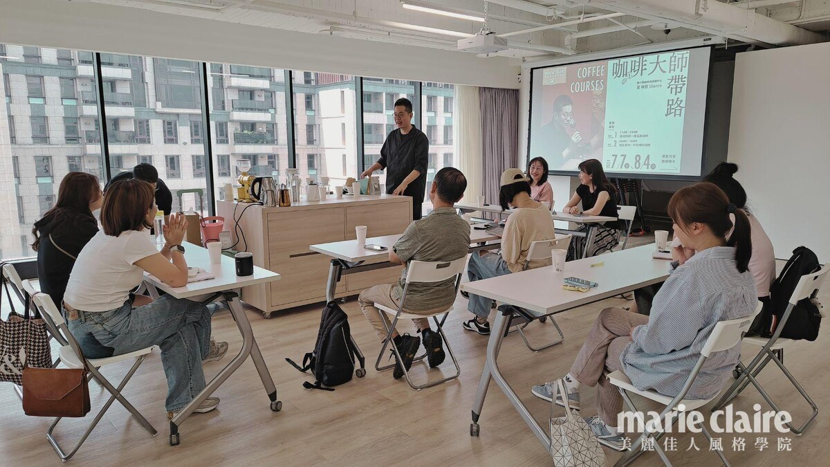 講師教授咖啡沖煮知識。