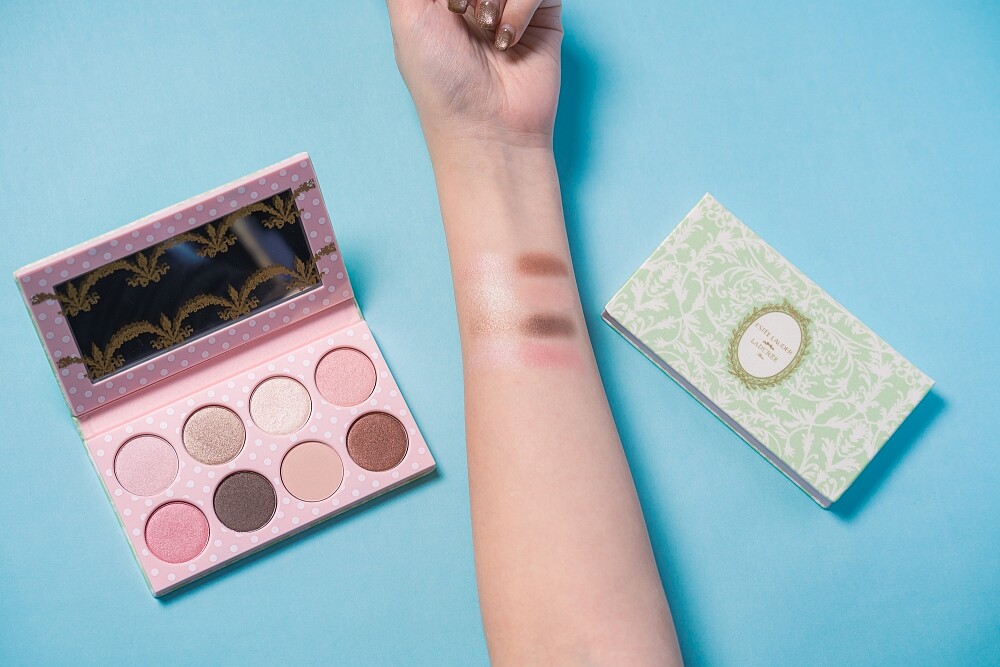 雅詩蘭黛絕對慾望訂製8色眼彩盤Ladur&eacute;e聯名款手部試色。