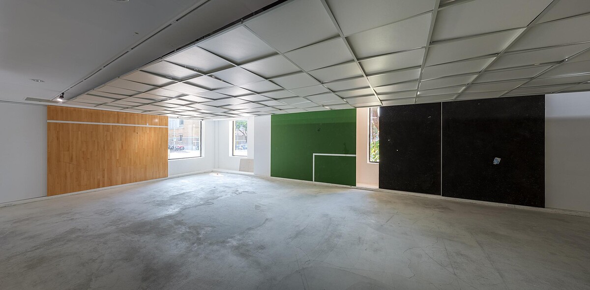 何彥諺《席地而坐》