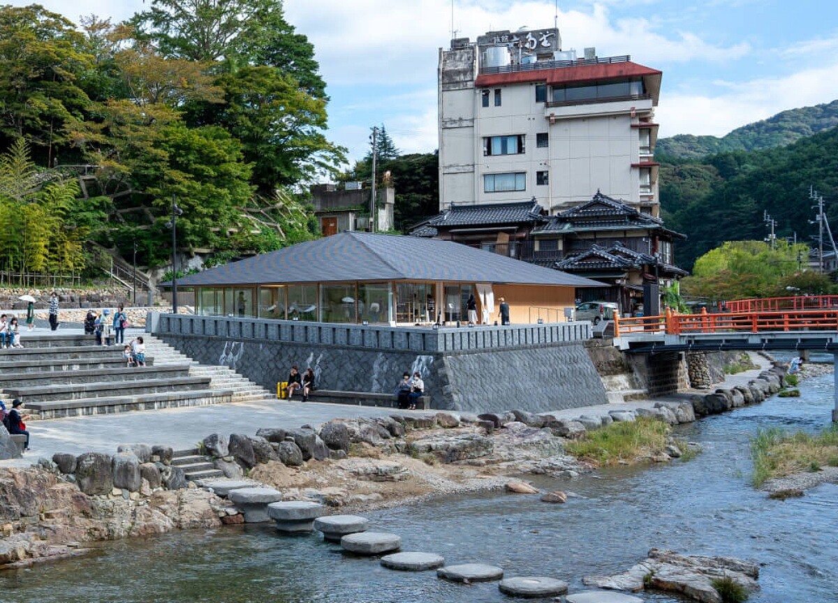 重新改建的「恩湯」。