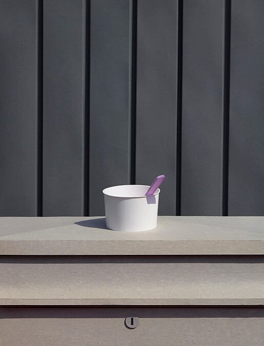 托瑪斯．德曼，《日常#22》，2014，轉染法沖印框裱，82.3 &times; 58.5 公分。圖像由藝術家與北美館提供。&copy; Thomas Demand, VG Bild-Kunst, Bonn.