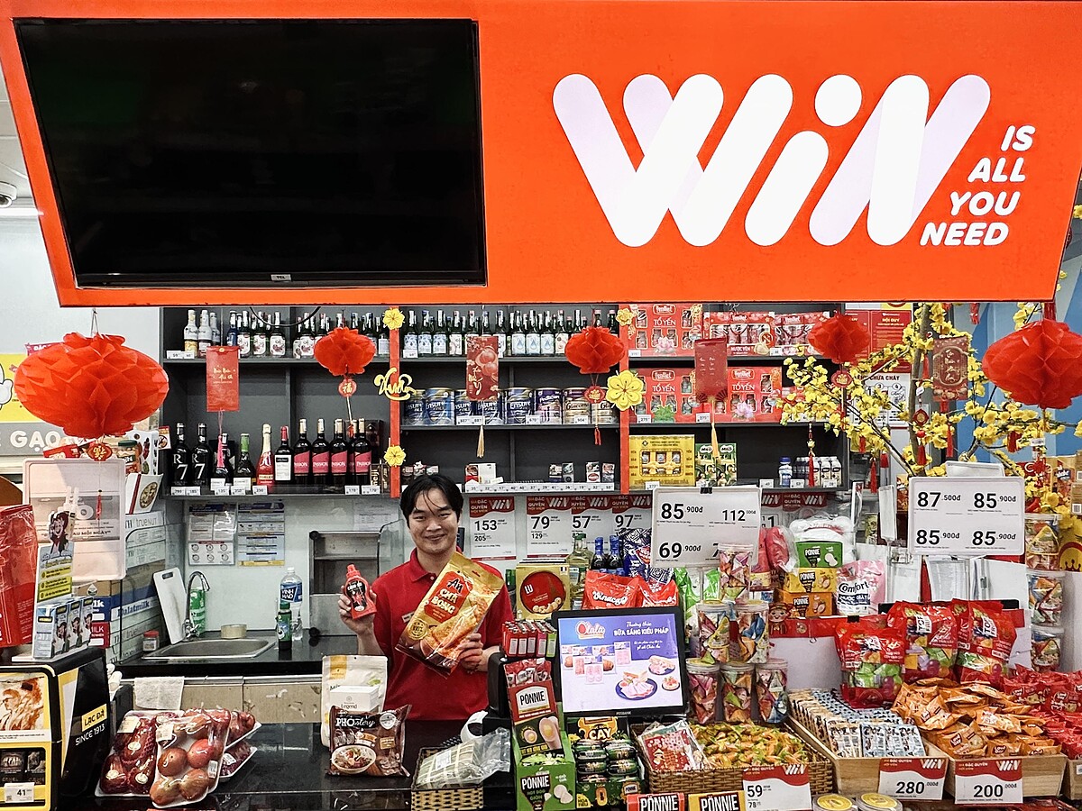 這次請來我們社區WinMart最親切的店員TRẦN MINH TUẤN，為台灣的大家介紹WinMart的五種好物！