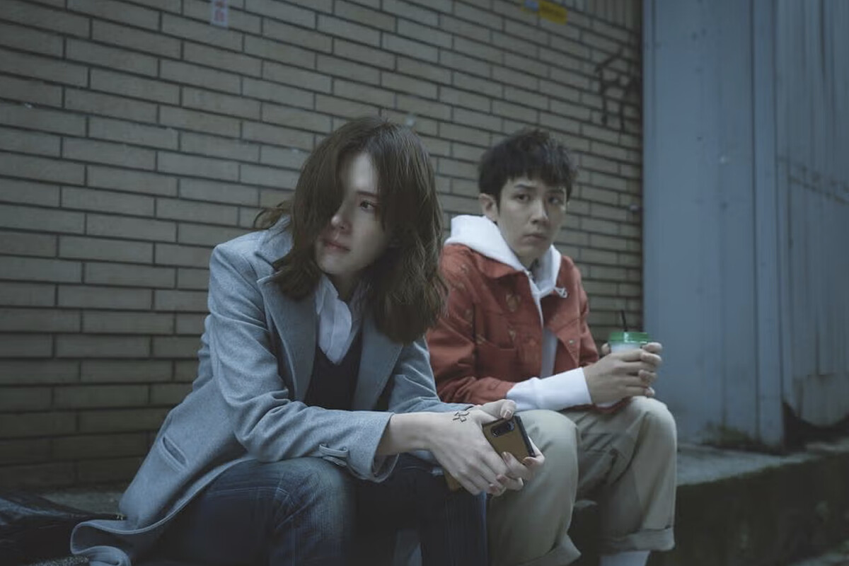 許瑋甯與柯震東分別以《不夠善良的我們》拿下了金鐘最佳女主角及男配角獎。