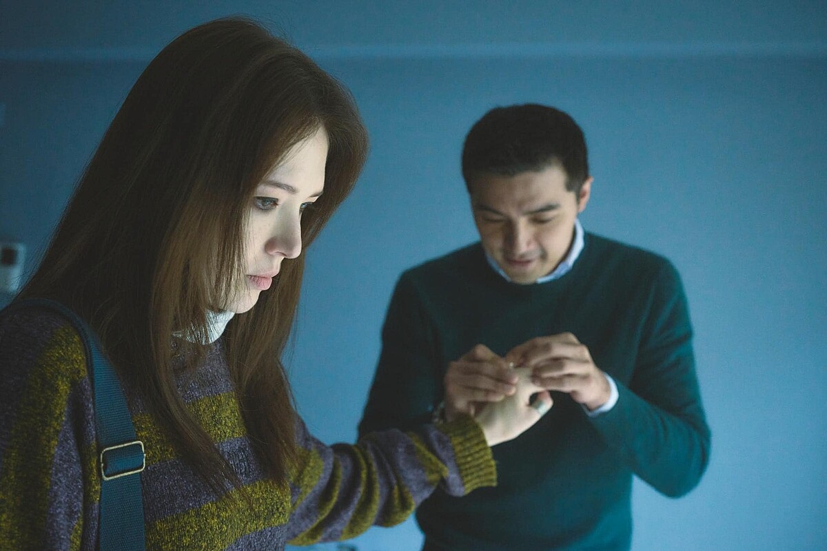 《不夠善良的我們》說著Rebecca及簡慶芬之間長達12年的量子糾纏。