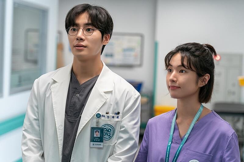 《外傷重症中心》秋英宇 夏英 Photo/ Netflix