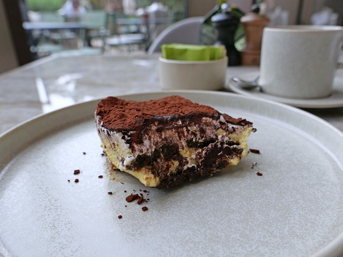 人氣招牌甜點提拉米蘇。