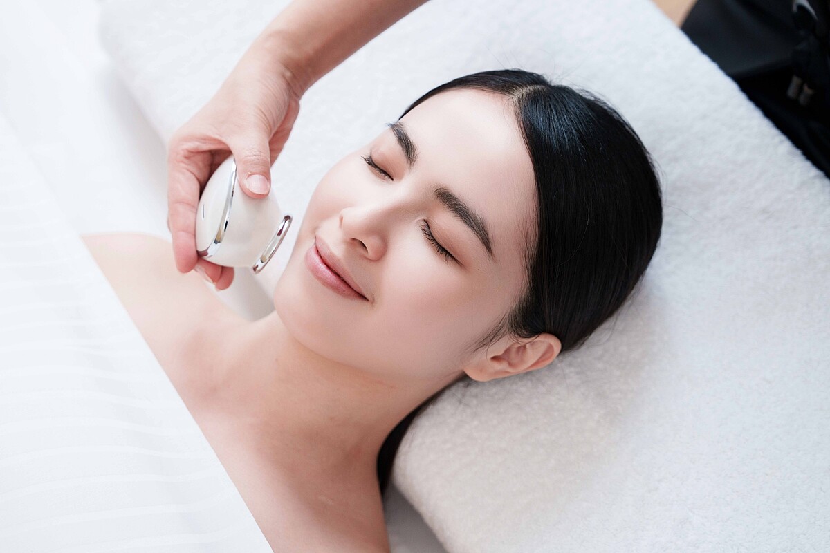 REVITAL莉薇特麗2025璀璨迎春護膚會。