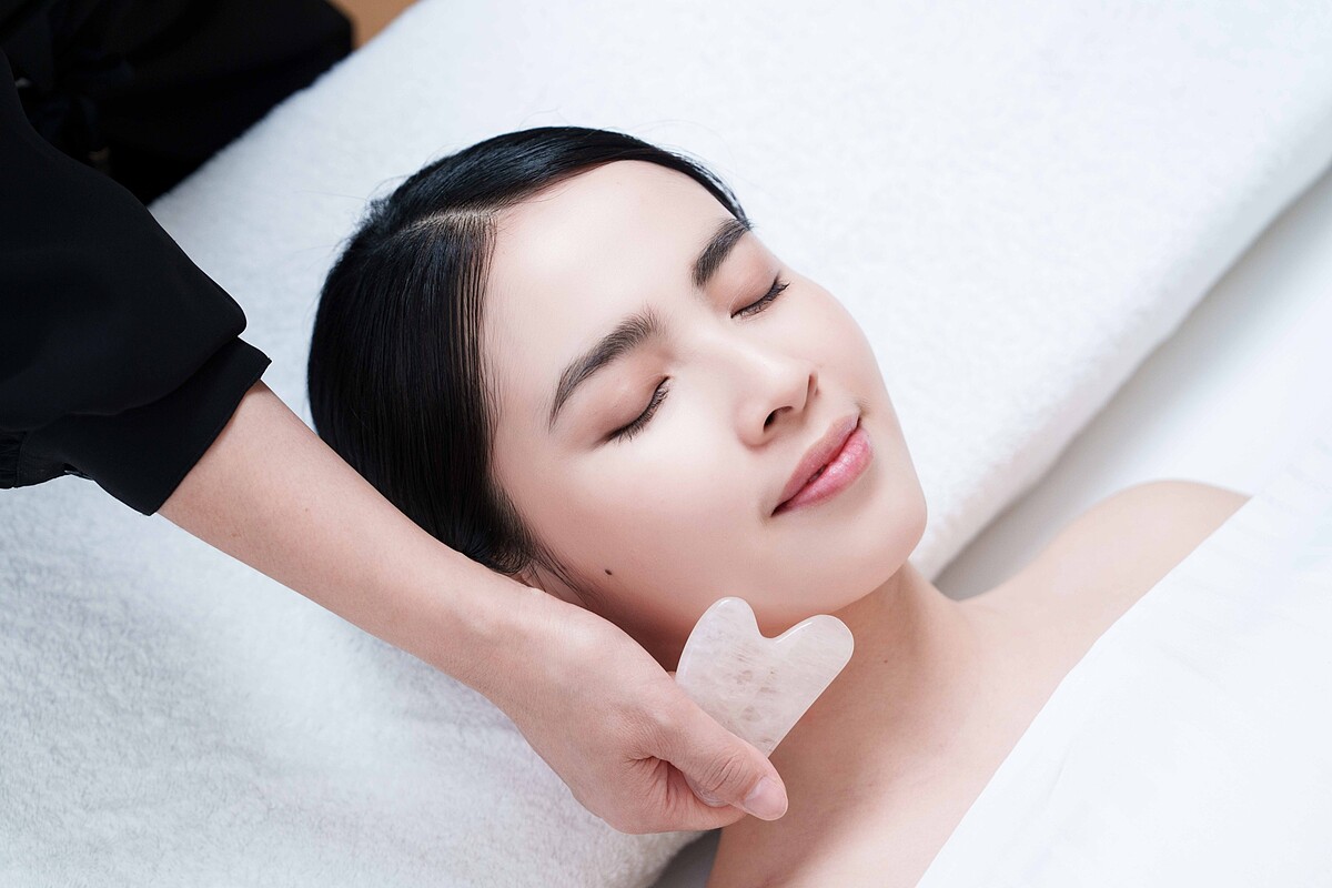 REVITAL莉薇特麗2025璀璨迎春護膚會。