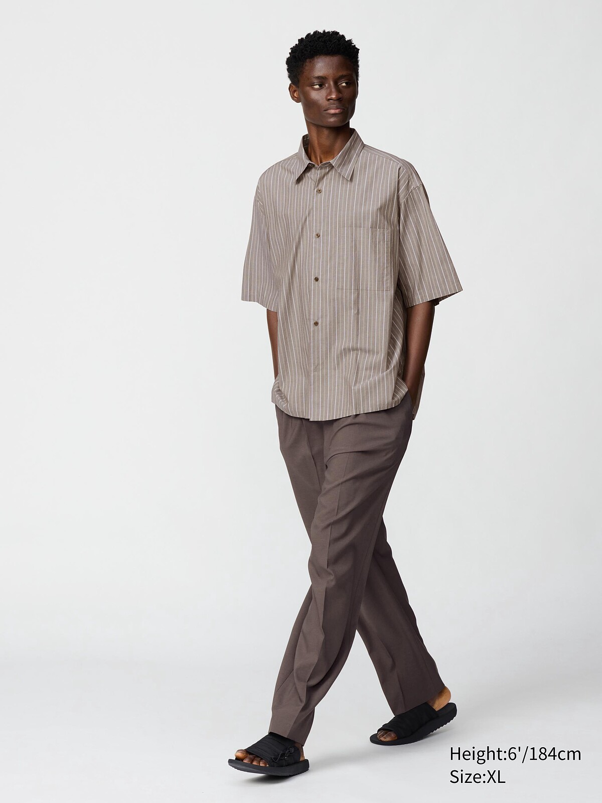 府綢寬版襯衫,NT$990。