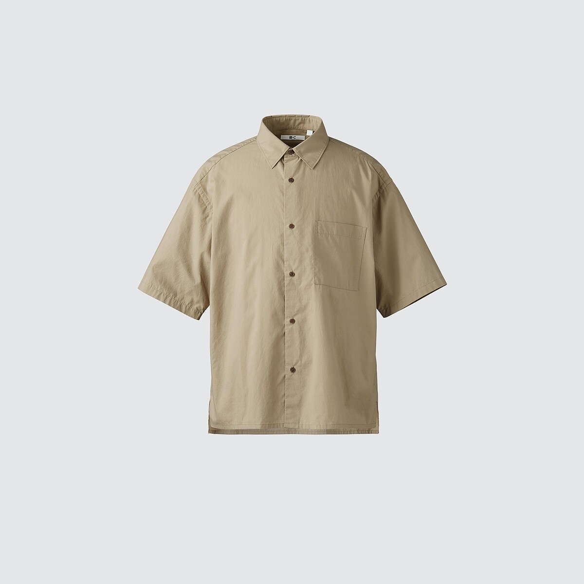 府綢寬版襯衫,NT$990。