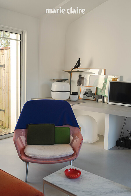 空間展現出主人對於設計品味的講究,同時又保持著居家的舒適感。