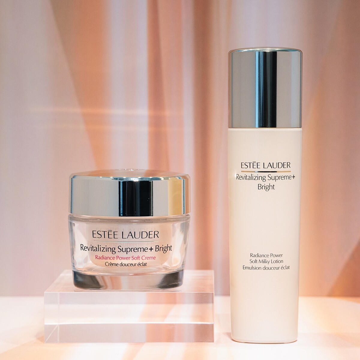 雅詩蘭黛年輕無敵亮白淡斑膠原霜、年輕無敵亮白淡斑水凝乳100ml，NT4,200