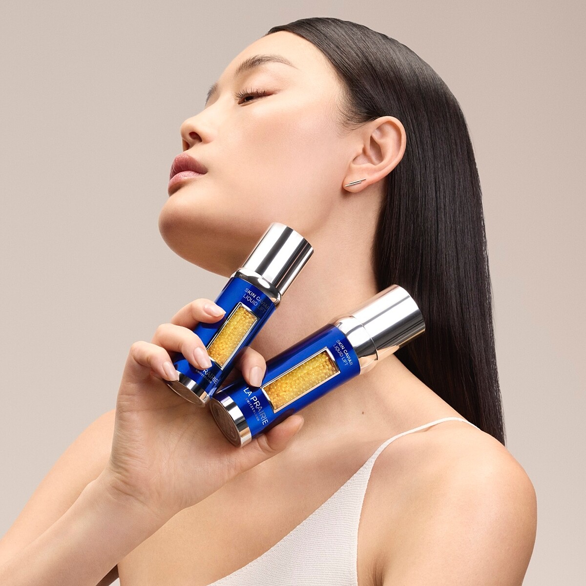 LA PRAIRIE萊珀妮魚子美顏反重力精華50ml，NT26,000、30ml，NT17,500