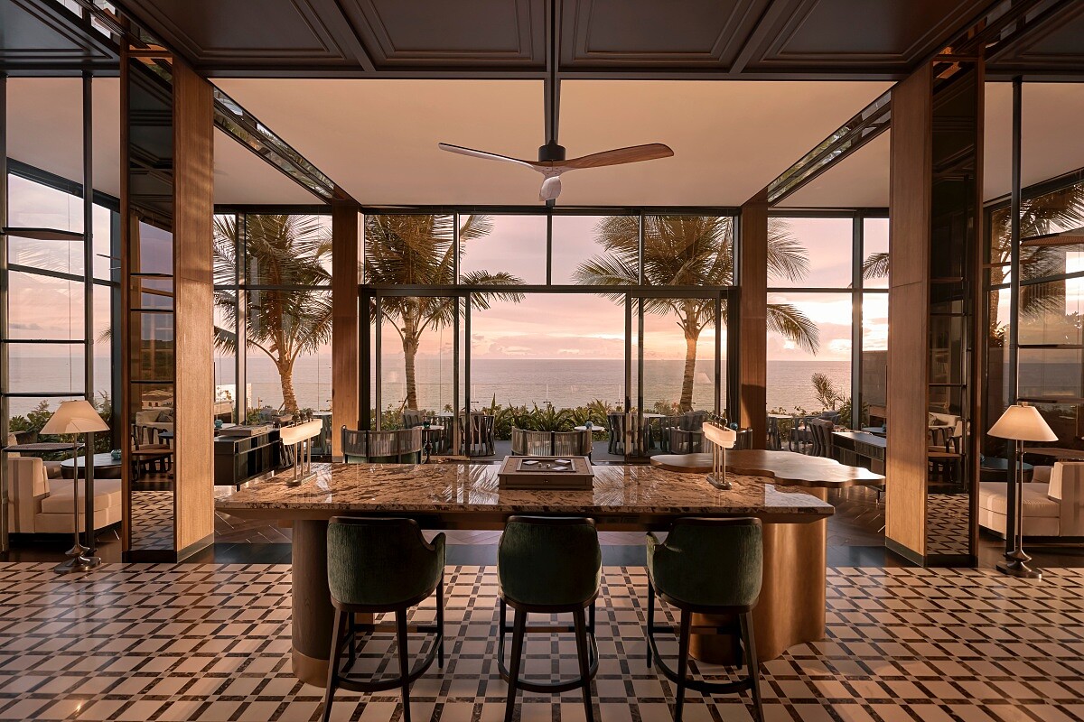 「麗晶酒店俱樂部」。