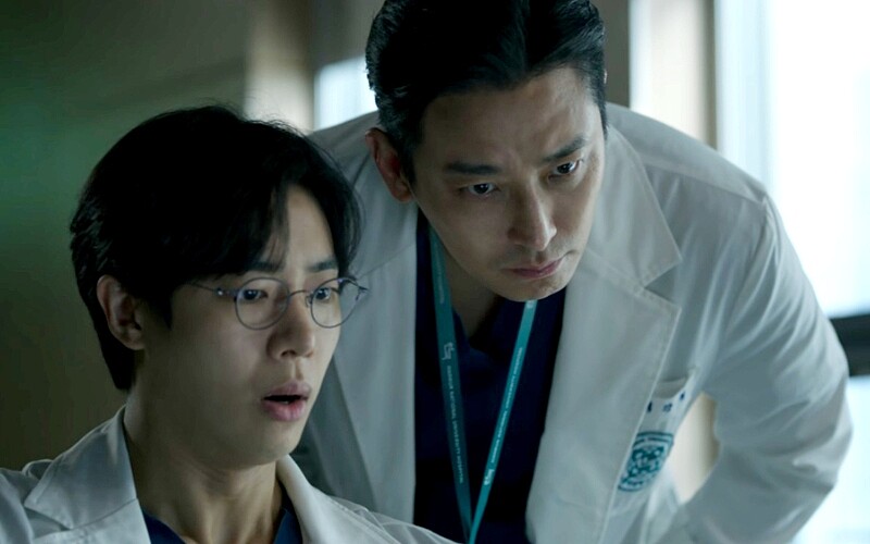 《外傷重症中心》秋英宇 朱智勛 Photo/ Netflix
