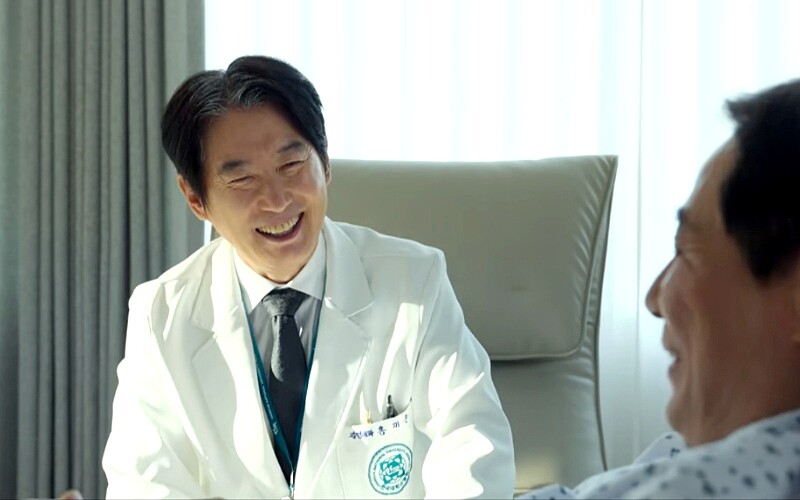 《外傷重症中心》金元海 飾演 洪室長 Photo/ Netflix