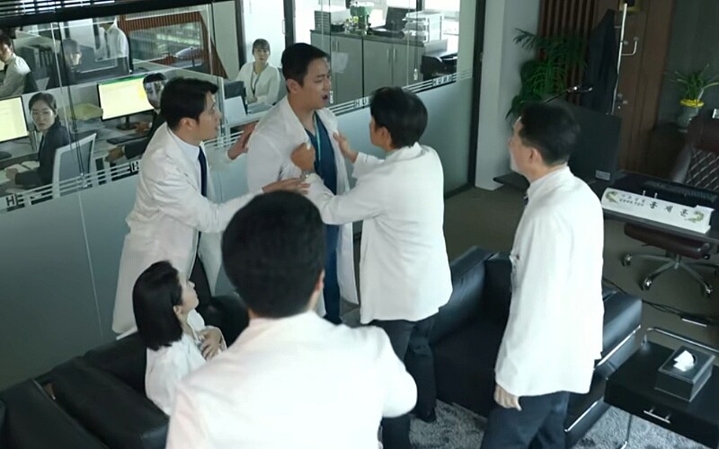 《外傷重症中心》Photo/ Netflix