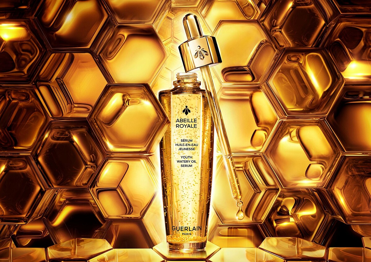 嬌蘭皇家蜂王乳平衡油精華30ml，NT3,995、50ml，NT5,590