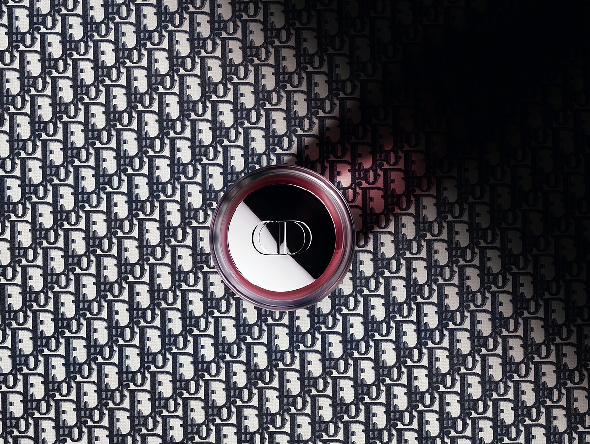 迪奧香氛世家高訂香氛瓶蓋-緹花情境圖。