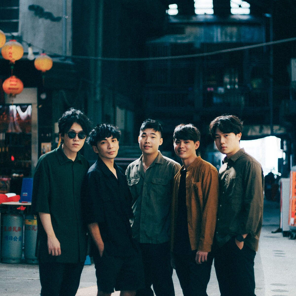 3/15特邀獨立樂團「羊米人YummyMan」於誠品生活中友店11F環形書區演出最新專輯。