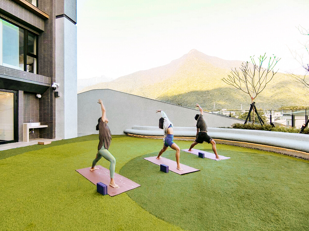 晨曦瑜伽 X季節呼吸法，徹底擁抱大地能量