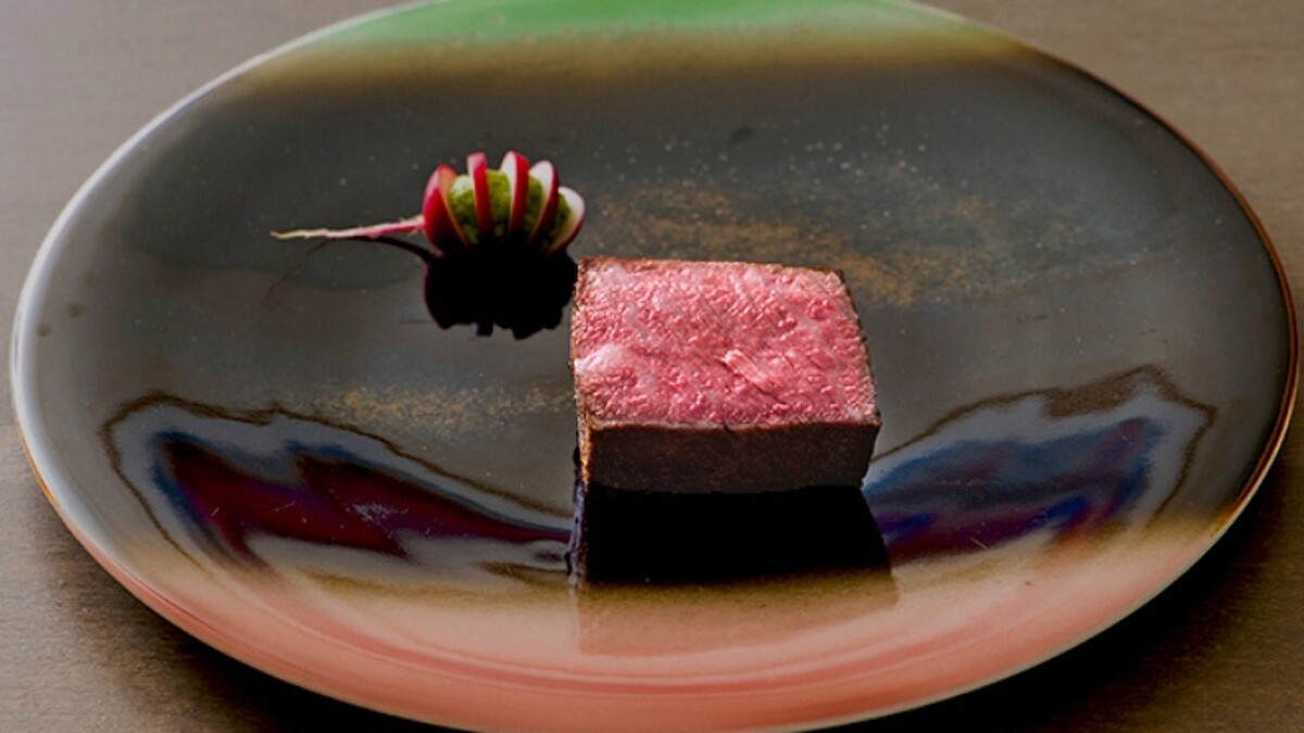 餐廳的招牌「Bon.nu 燒」堪稱日本和牛的終極體驗。