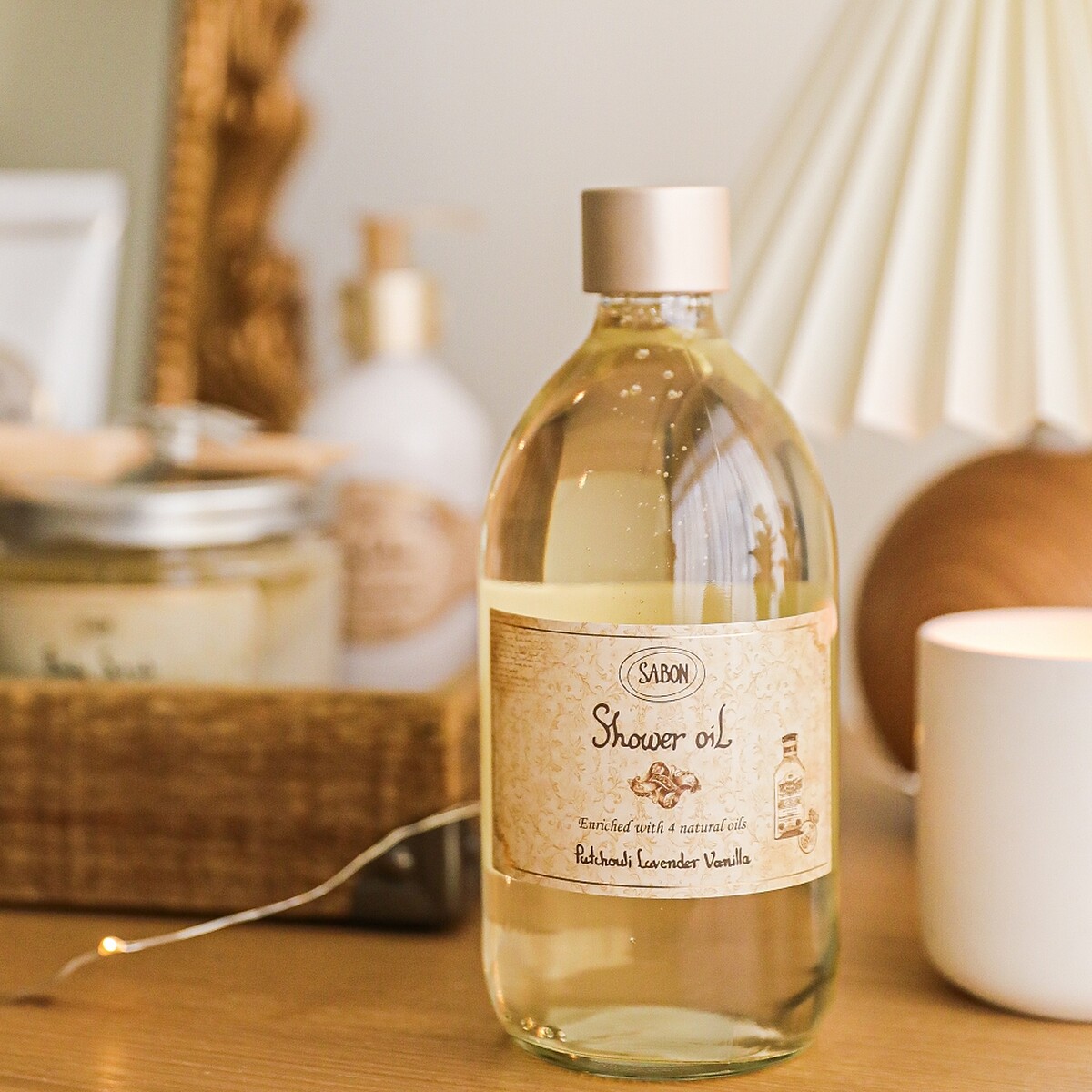 SABON經典沐浴油300ml，NT980、500ml，NT1,280