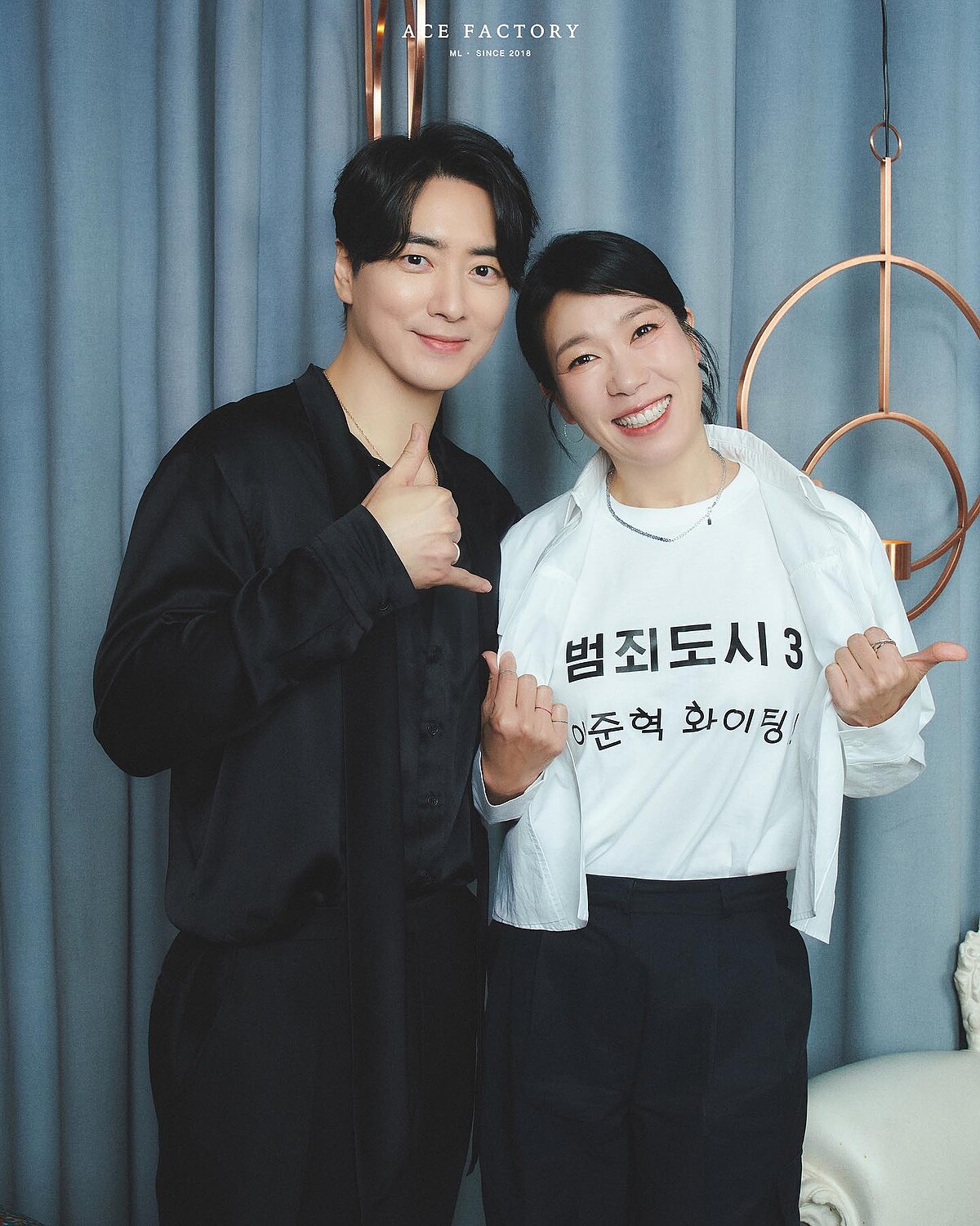 李浚赫IG上Po與同事廉惠蘭合照，當年的&rdquo;老臉演員&rdquo;現在可是&rdquo;凍齡演員&rdquo;啊！