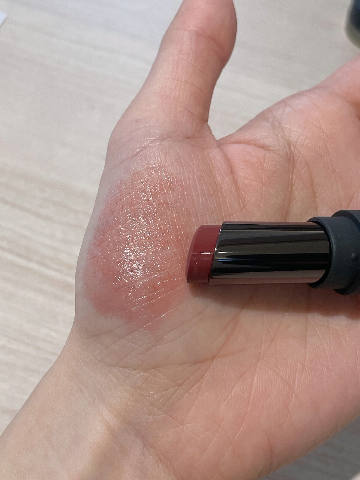 是具有透明感的質地。