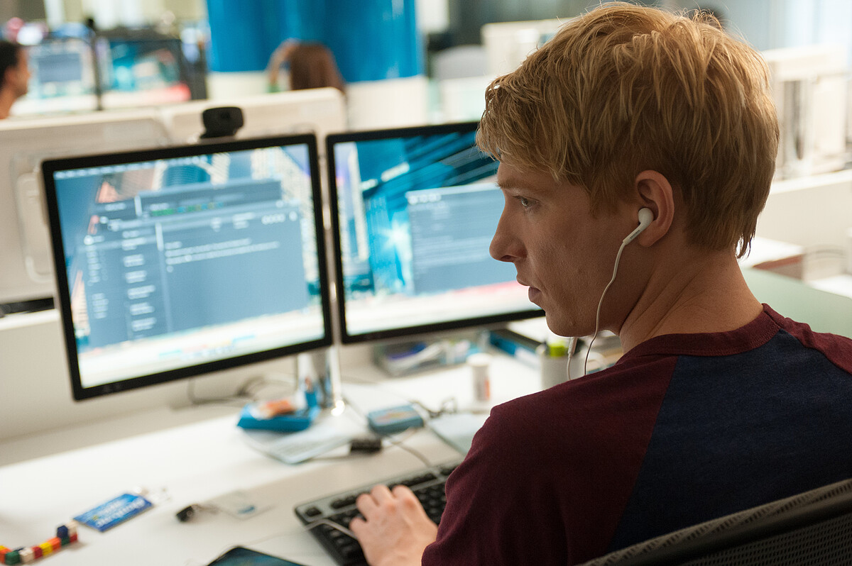 《人造意識》2015