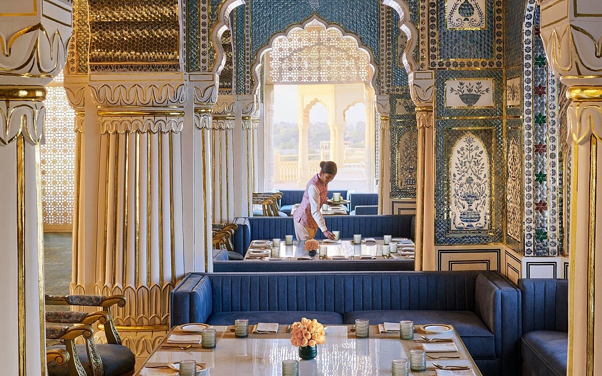 「Sheesh Mahal」餐廳提供受在地風味啟發的精緻料理。