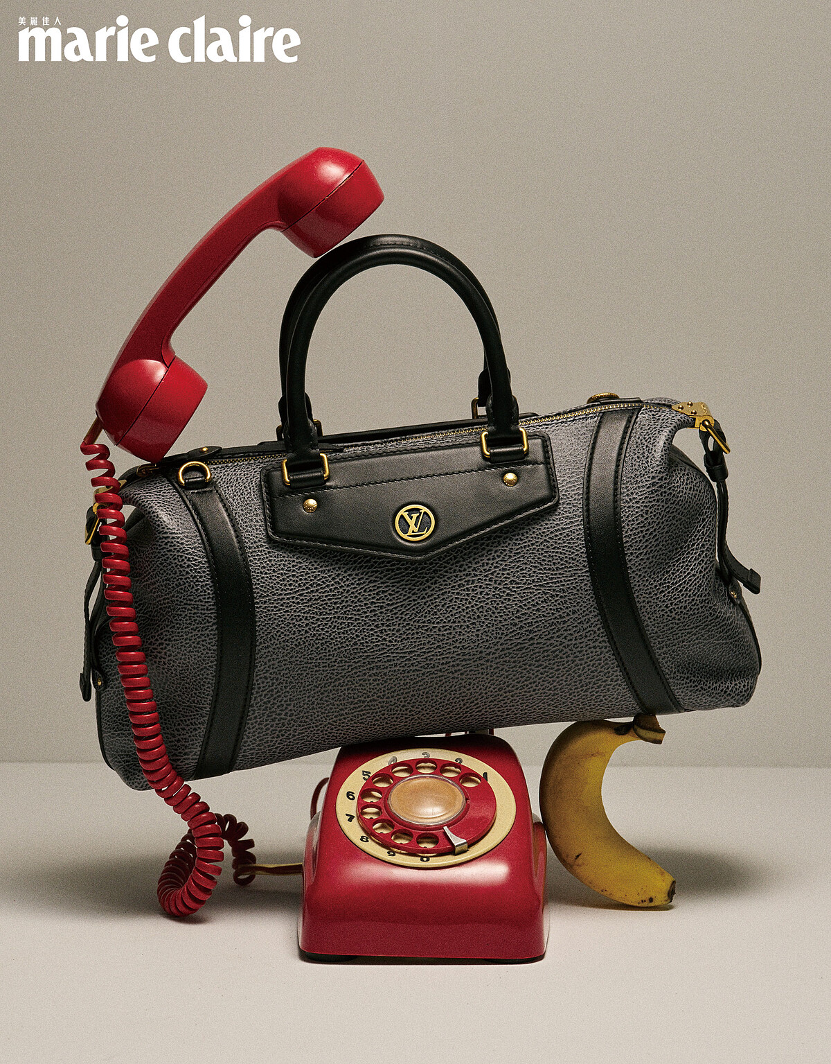 牛仔深灰色 LV Biker MM，Louis Vuitton。