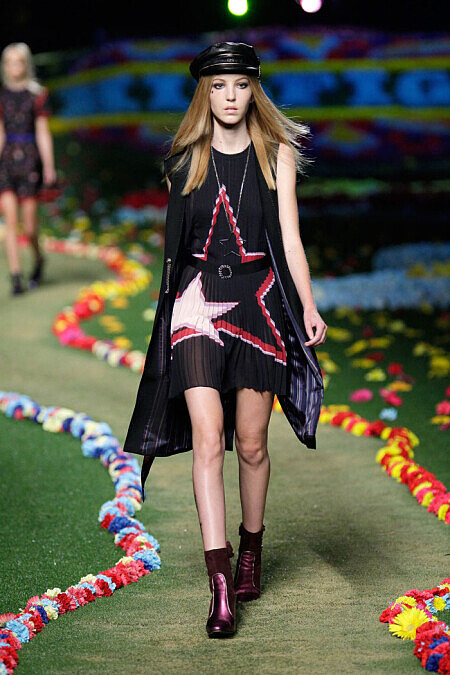 Ella Richards 滾石吉他手Keith Richards孫女