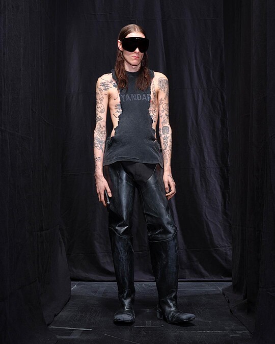 Balenciaga25FW系列。