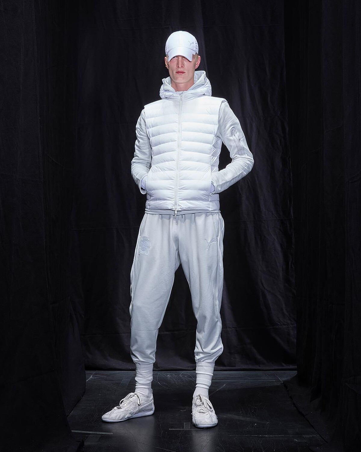 Balenciaga25FW系列。