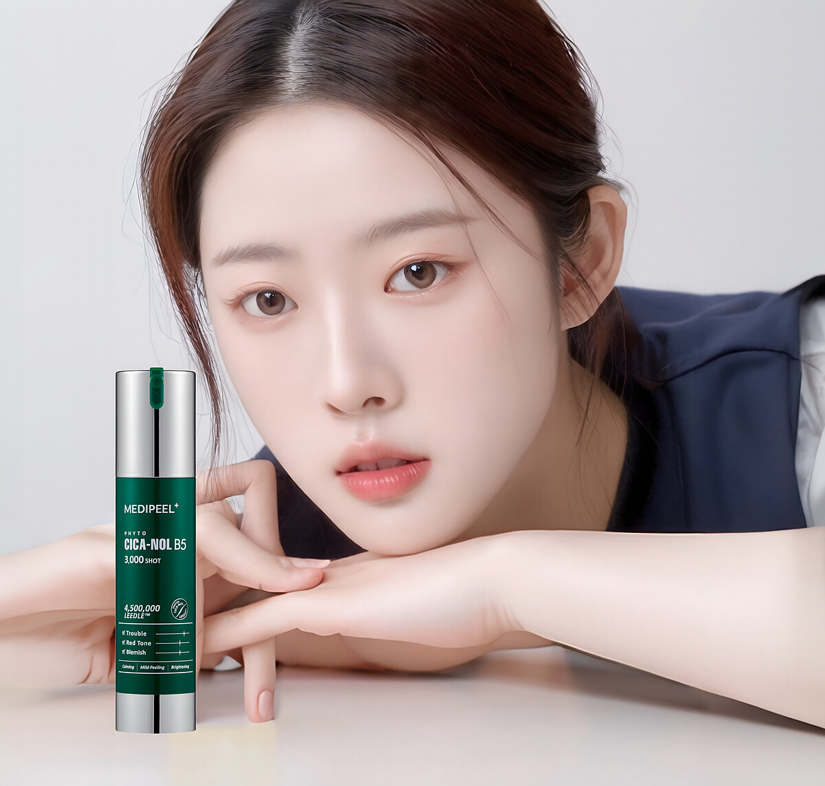 MEDIPEEL美蒂菲積雪草B5微晶精華情境圖。