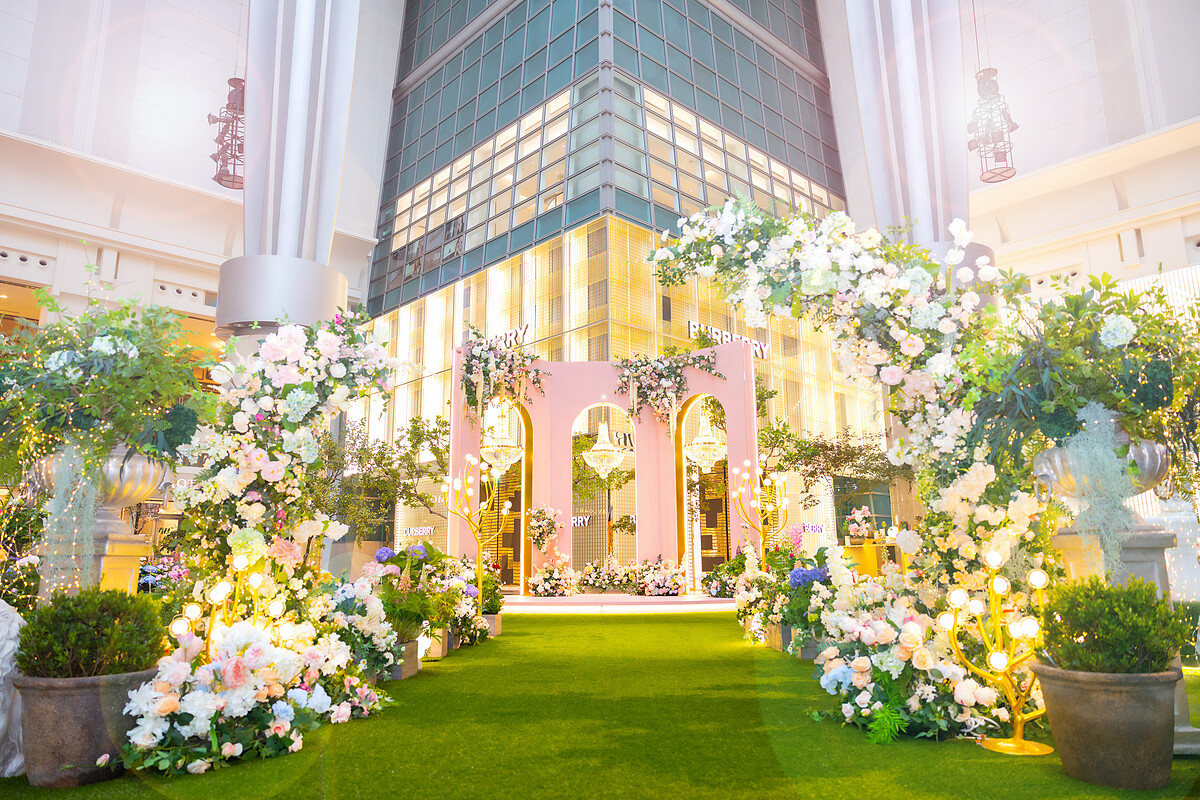 4F 都會廣場夢幻香氛花園。