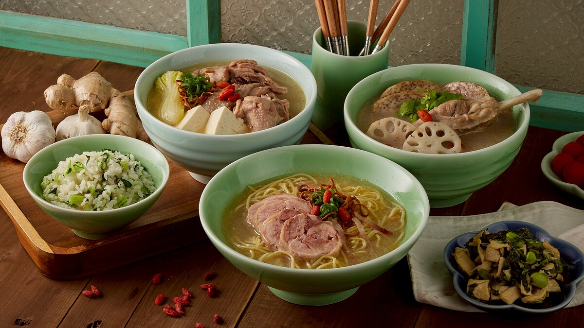 忠青商行「青嬌」開幕！黃金燉雞湯、芋頭排骨湯，誘人慢燉湯底一次看