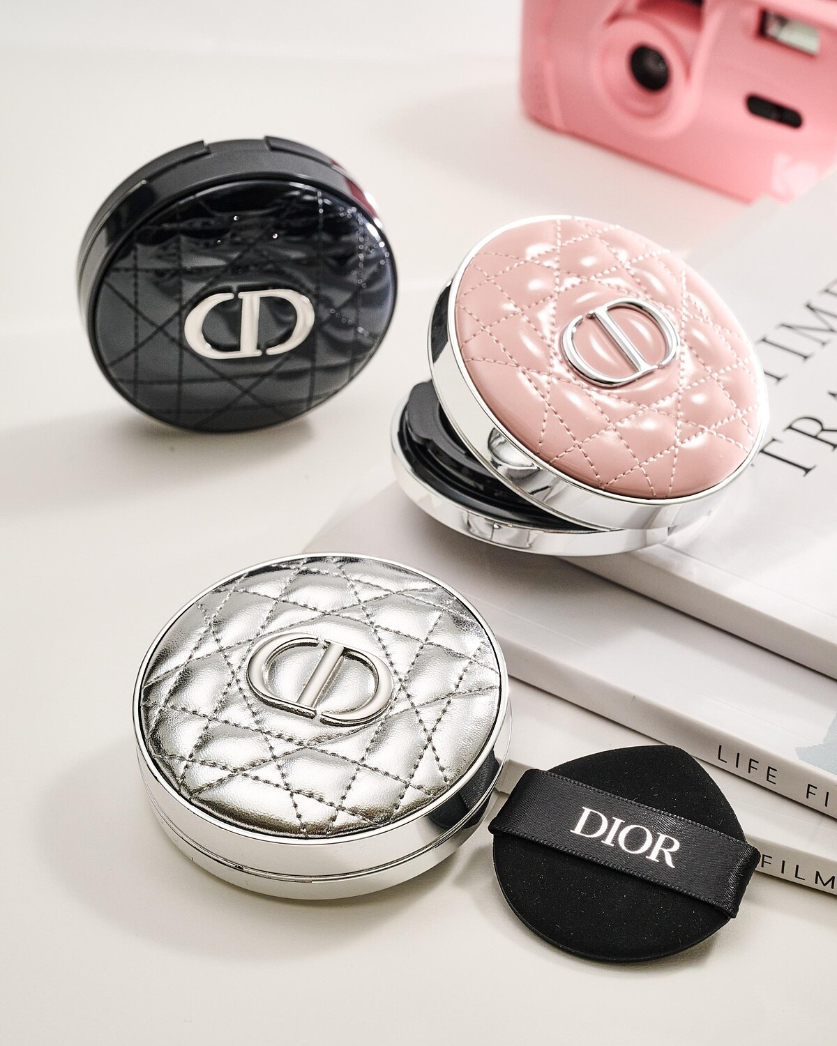 迪奧超完美晶透光氣墊粉餅