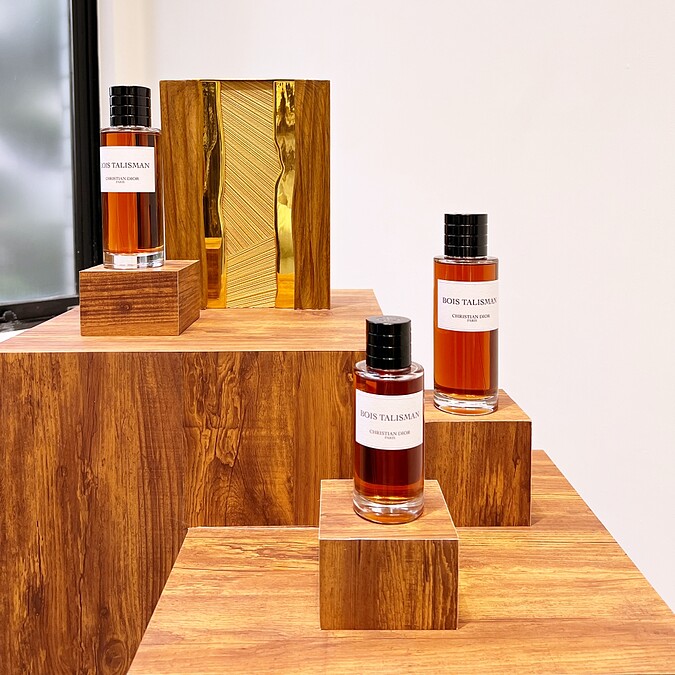 Dior迪奧香氛世家-忘憂聖木香氛50ml，NT6,700、100ml，NT10,900、200ml，NT16,100